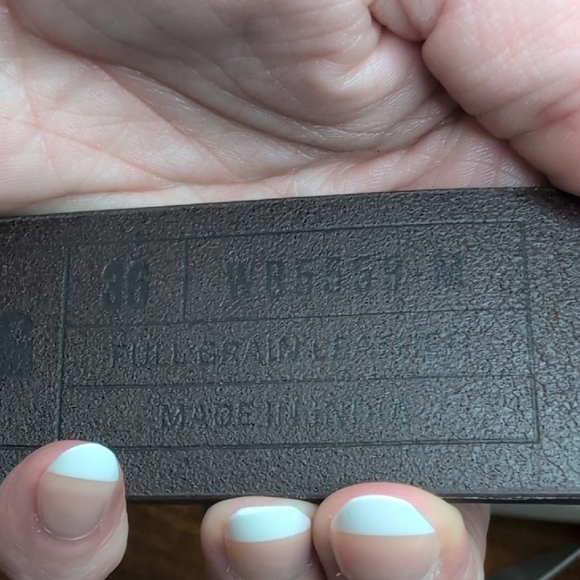 Carhartt Dark Brown Belt with Brass Buckle Size 36 Leather - Picture 7 of 12